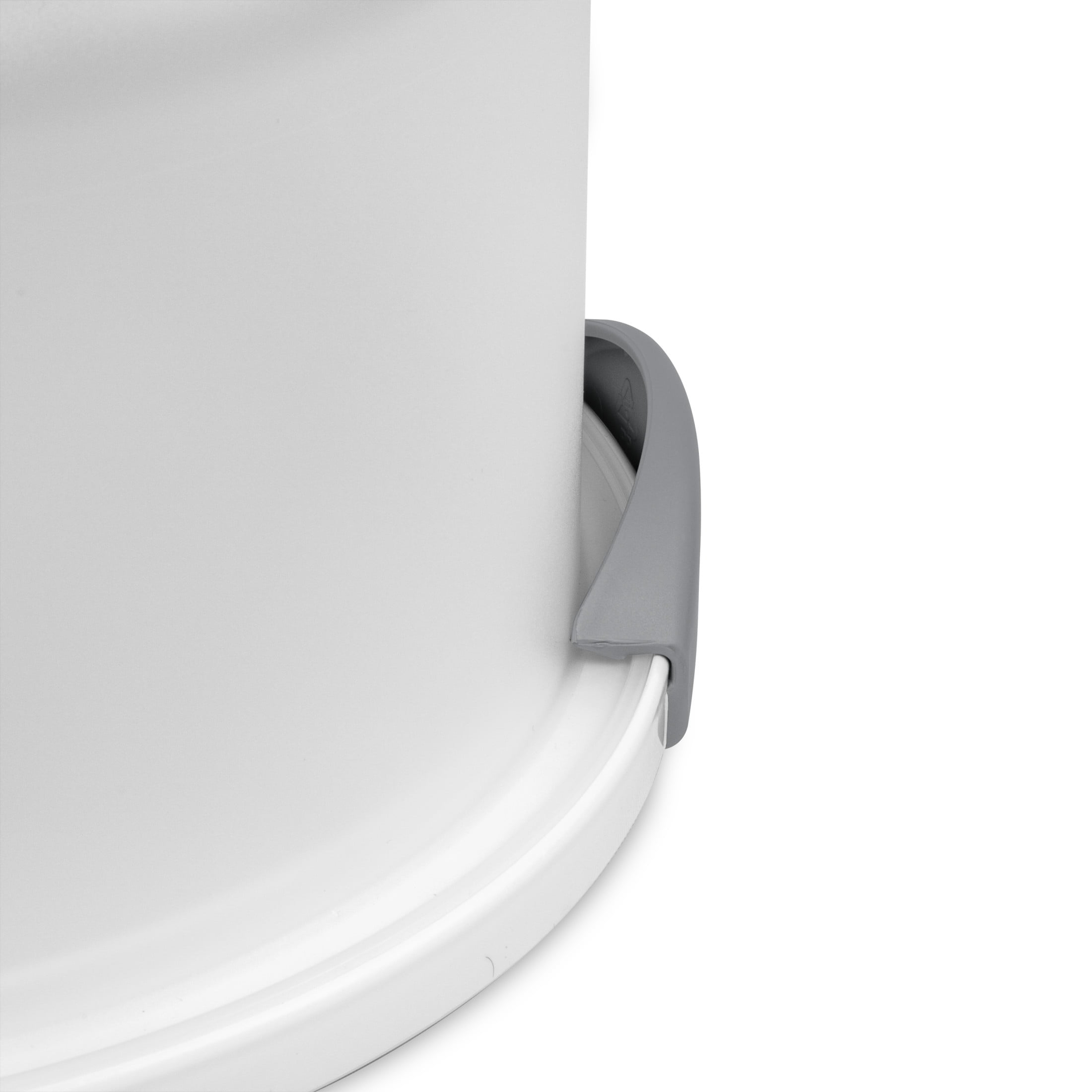Sterilite Cake Server, Latching Lid with Handle, Easy to Store, Transport and Serve, White, 4 Count