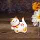 thumbnail image 5 of Figura de gato de la suerte de cerámica, adorno para salpicadero de coche, decoración interior de coche, tamaño pequeño Blanco 2, 5 of 7