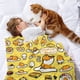thumbnail image 2 of Gudetama (Huevo Perezoso) anti-pilling, suave, ligera, esponjosa y acogedora de lujo para hogar y cocina – Perfecta para niños y adultos,180X120cm, 2 of 6