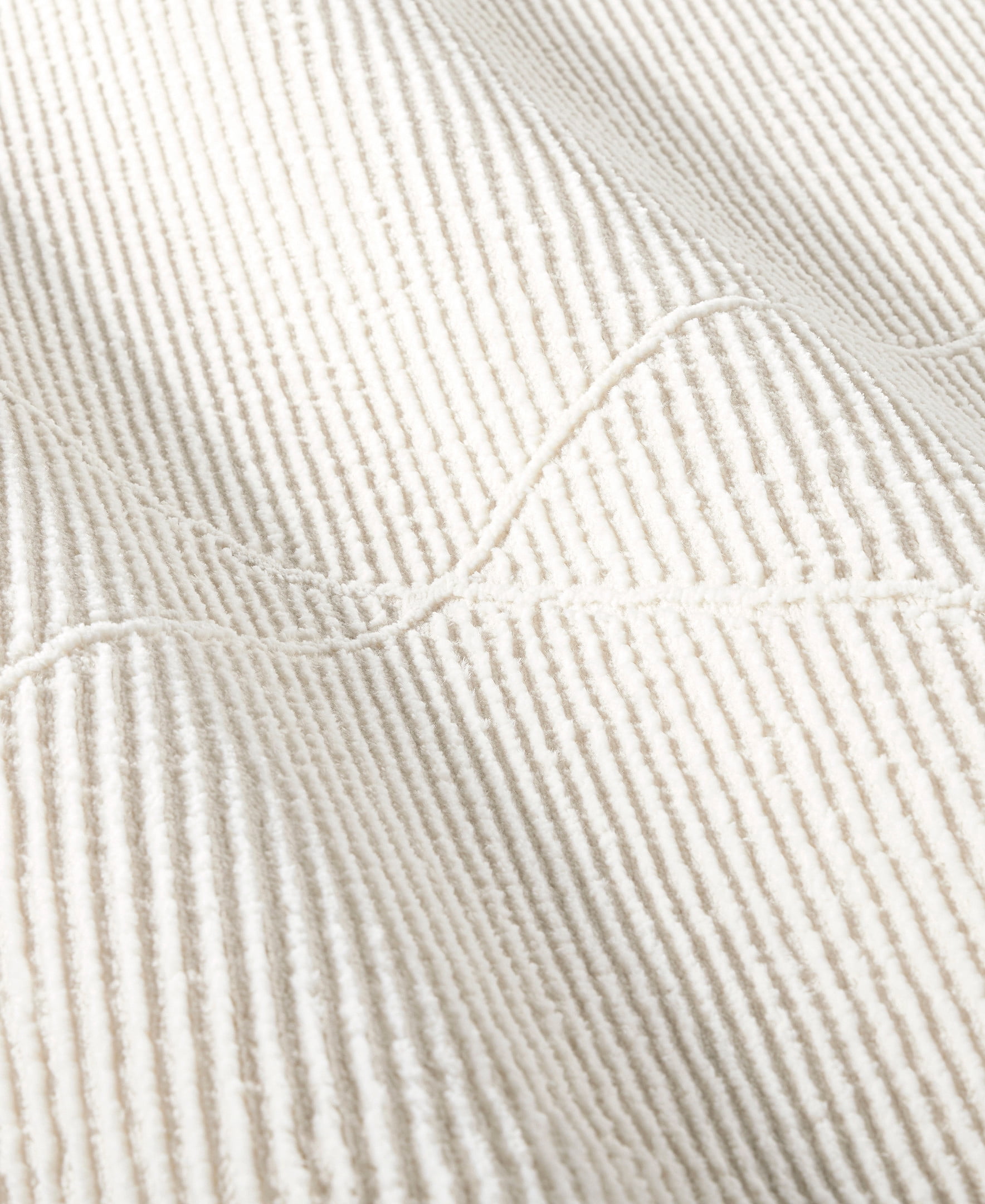TOWN & COUNTRY LUXE Tretta Contemporary Diamonds Area Rug with Plush High-Low Texture, Ivory, 6'6"x9'6"