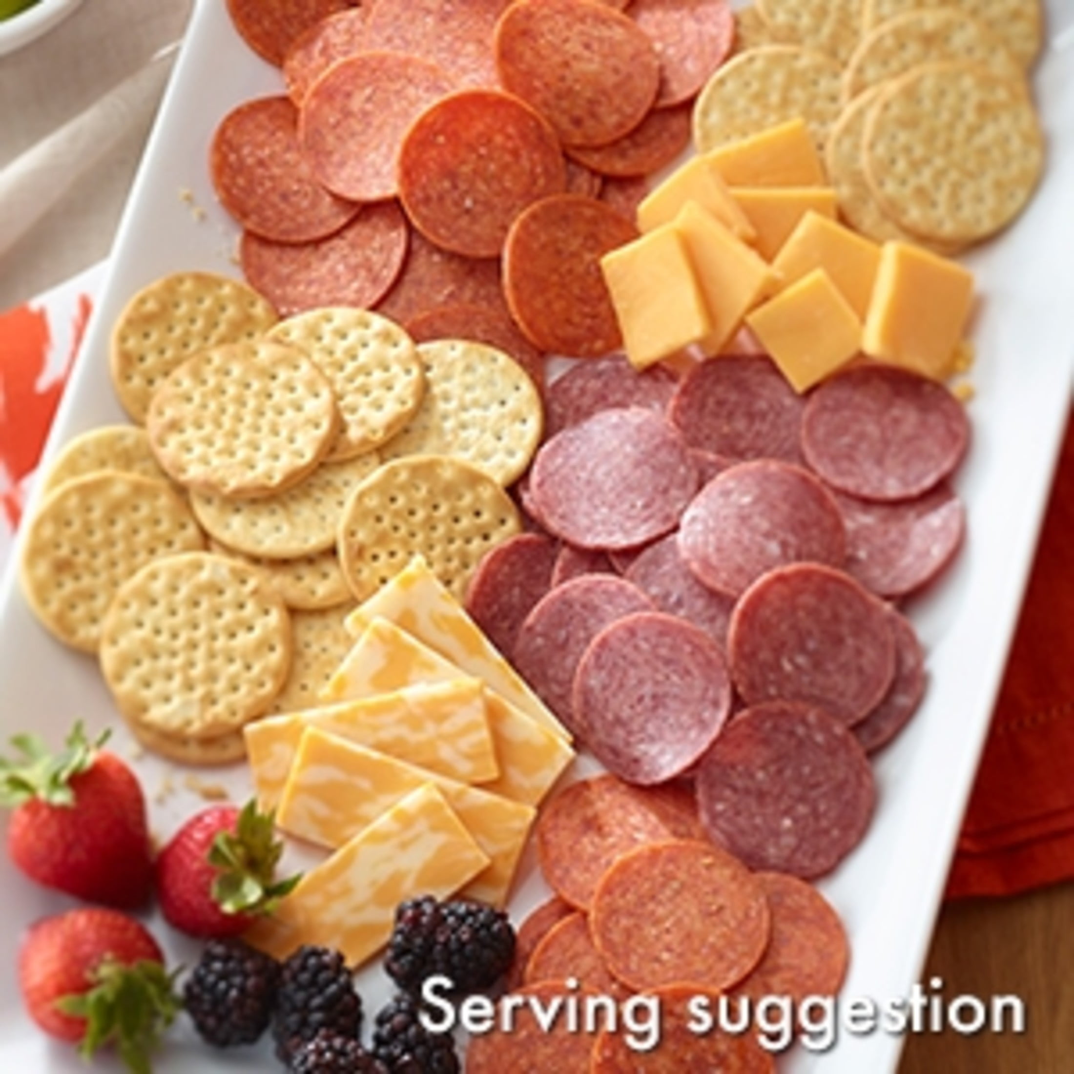 HORMEL GATHERINGS Pepperoni with Cheese and Crackers, Refrigerated, 14 oz Plastic Tray