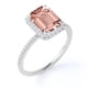 thumbnail image 5 of JeenMata Anillo de Compromiso de 1,75 Quilates con Halo de Morganita Creada en Color Rosa Melocotón con Corte Esmeralda en Oro Blanco de 18 K sobre Plata, 5 of 6