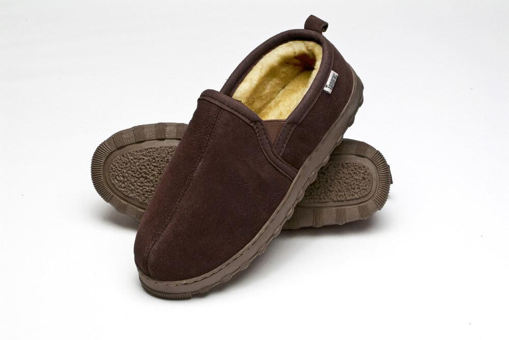 tamarac by slippers international men's cody sheepskin slipper