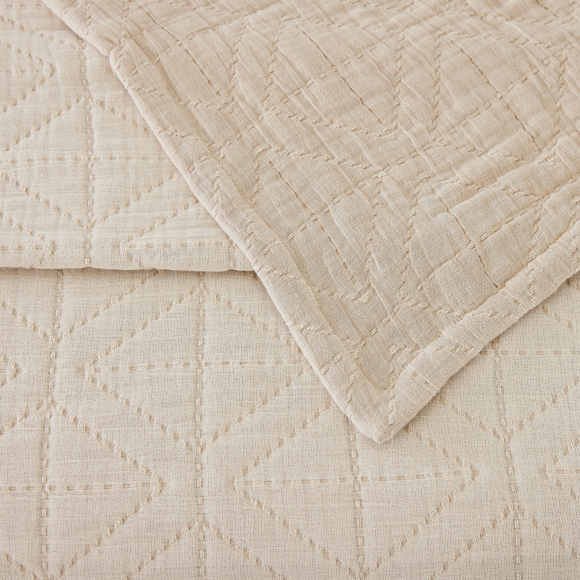 Laurel & Mayfair Maren Geometric Beige Cotton Reversible Bed Blanket, King
