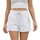 thumbnail image 1 of Short Casual de Mujer Con Cordón Ajustable y Bolsillos blanco Extra Grande, 1 of 5