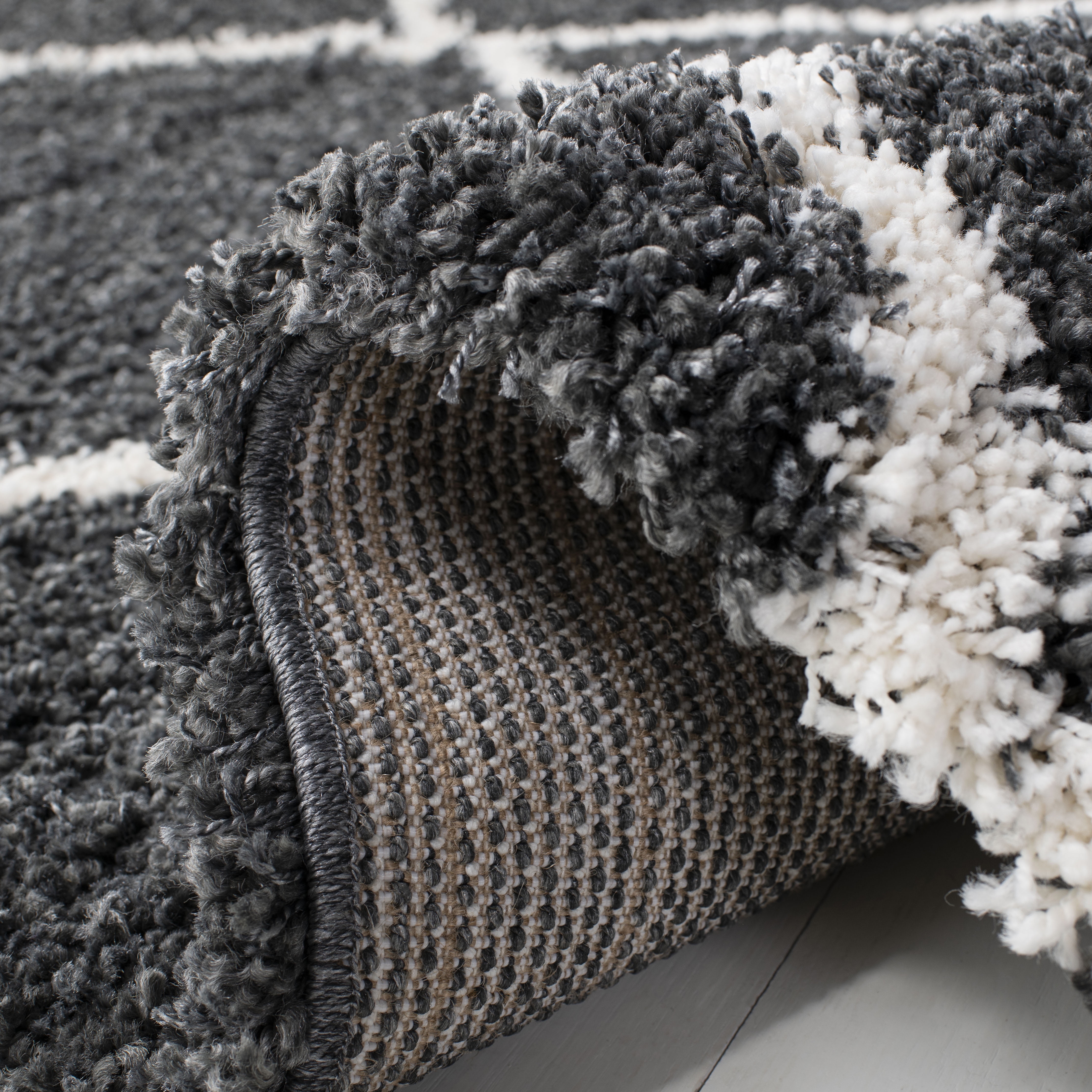 SAFAVIEH Hudson Amias Plush Geometric Shag Runner Rug, Dark Grey/Ivory, 2'3" x 14'