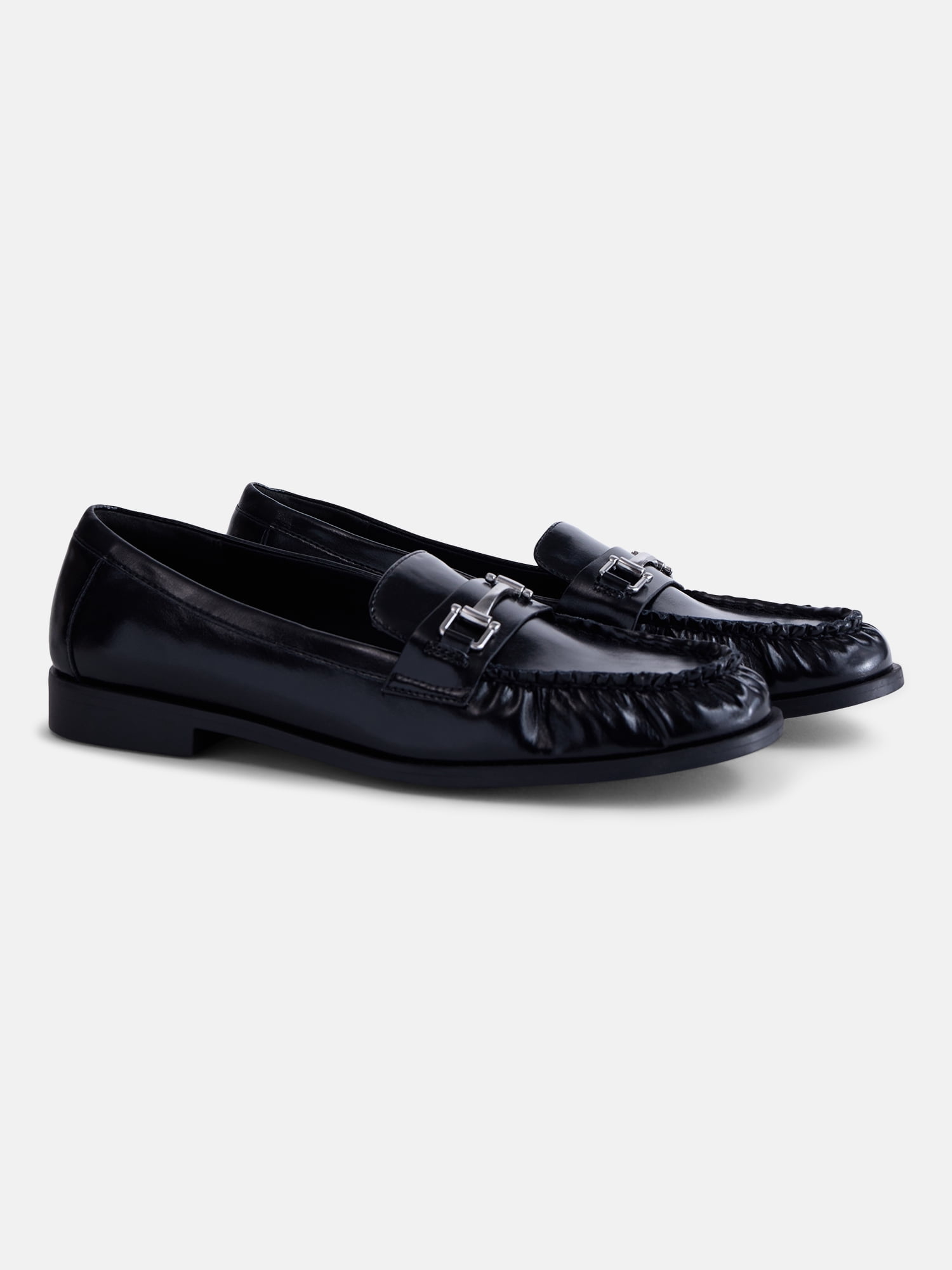 No Boundaries Women's Faux Leather Loafers