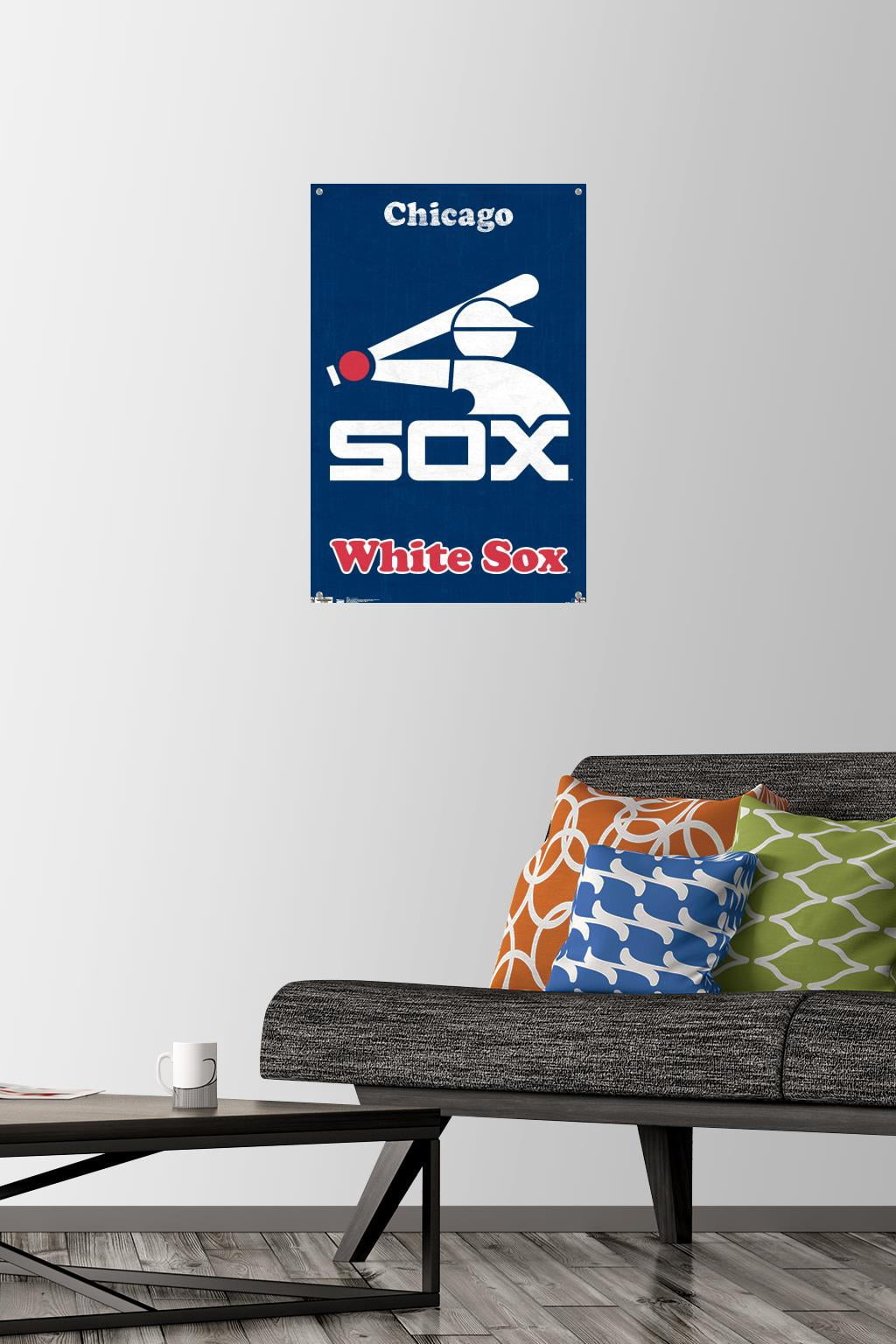 MLB Chicago White Sox - Retro Logo Wall Poster with Push Pins, 14.725" x 22.375"