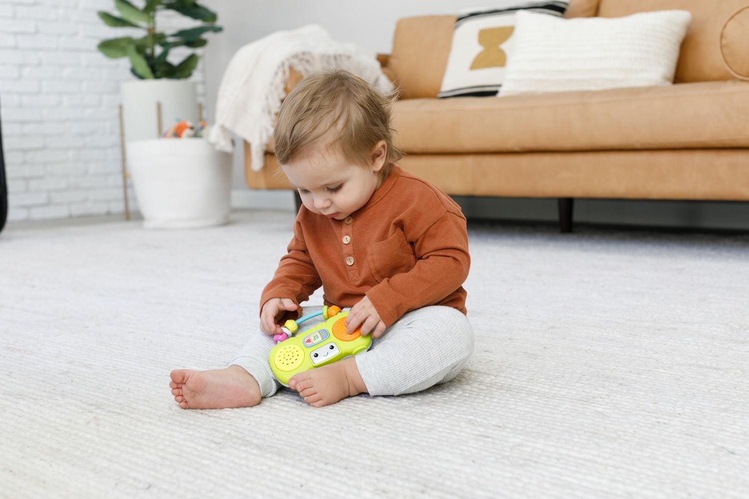 Infantino Music & Light Pretend Mini Boombox, Mini boombox