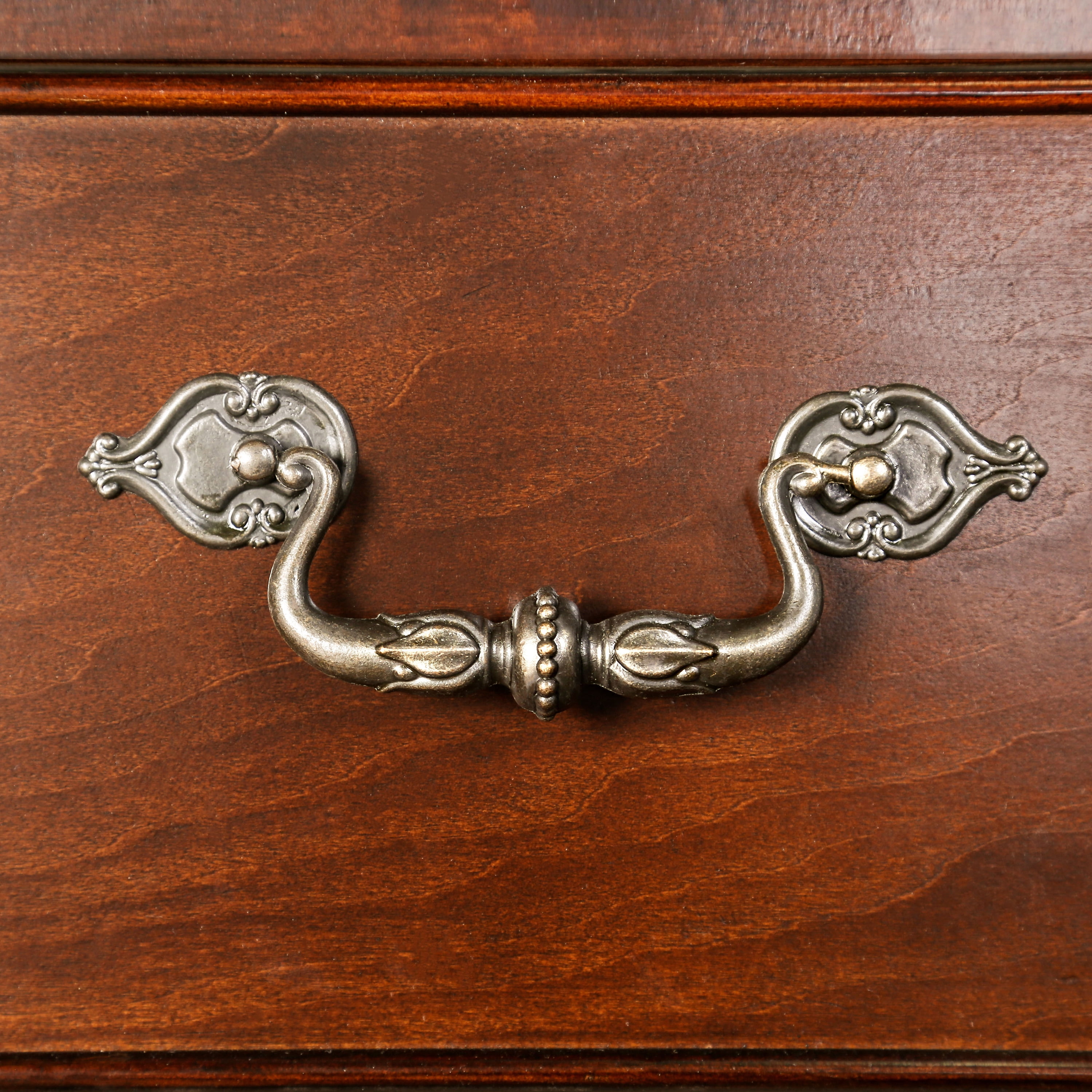 Furniture of America Leonora Traditional Dresser and Mirror Set, Cherry