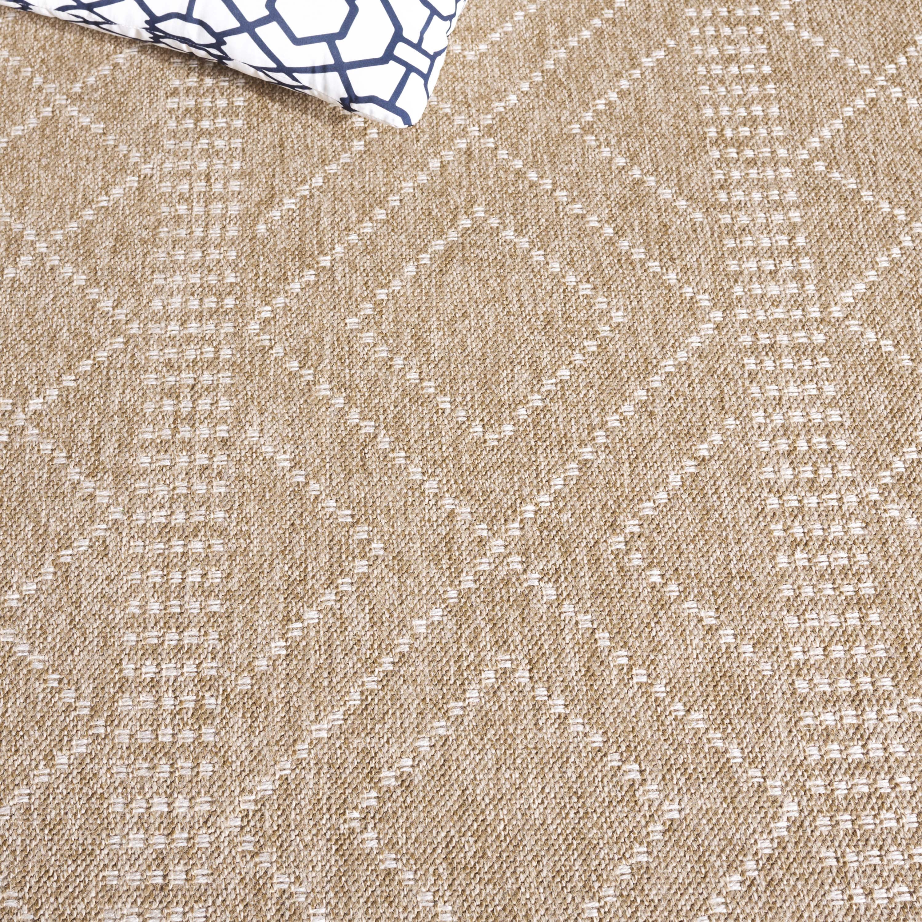SAFAVIEH Retreat Joisse Geometric Indoor/Outdoor Area Rug, Natural/Ivory, 6'7" x 6'7" Round