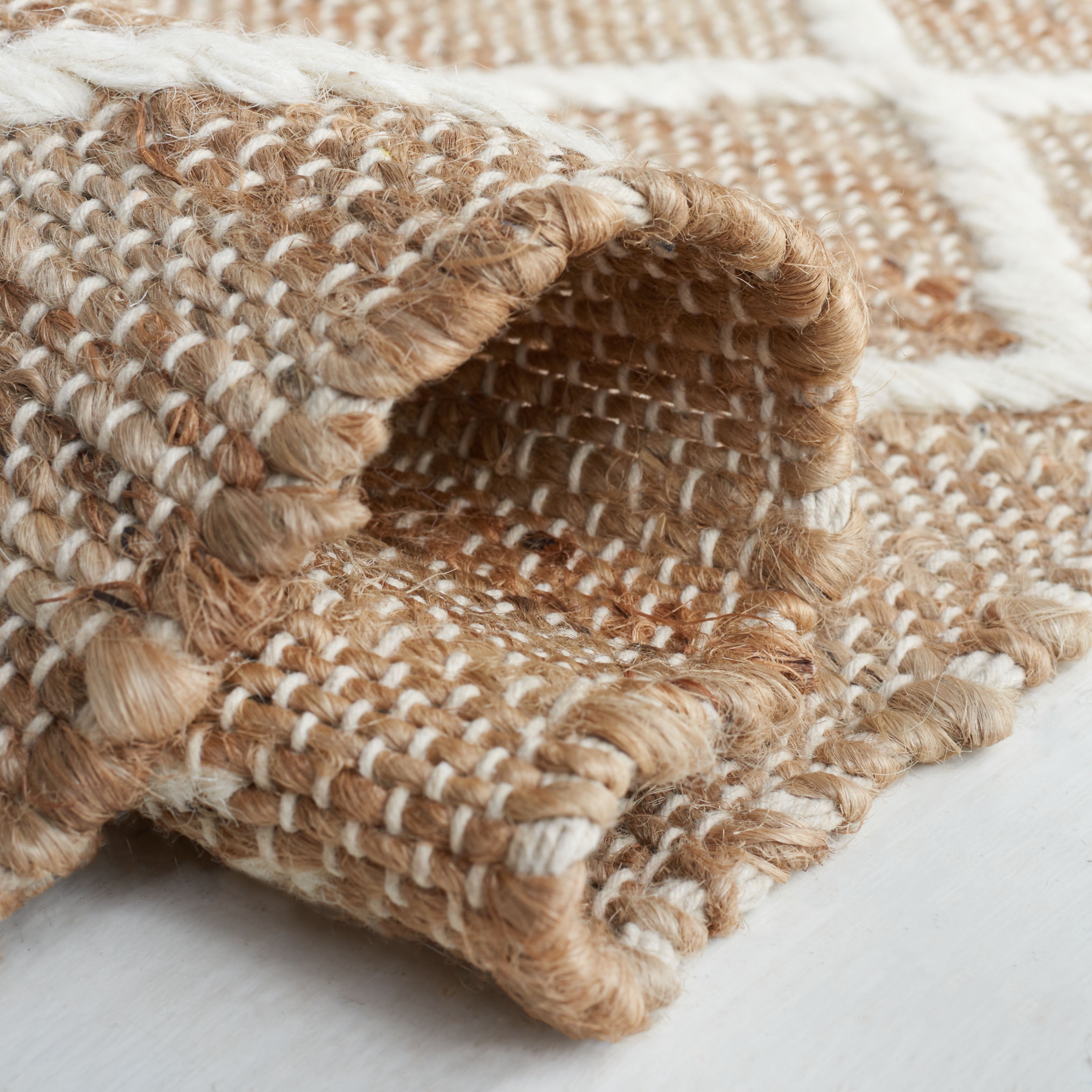 SAFAVIEH Natural Fiber Lalit Bordered Area Rug, Natural/Ivory, 5' x 8'