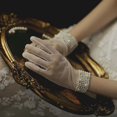 thumbnail image 2 of Guantes de encaje nupcial para boda, guantes de perlas transparentes, elegantes guantes de dedo completo, fiesta de graduación, ópera, cena, Cosplay para mujeres y niñas (blanco), 2 of 4