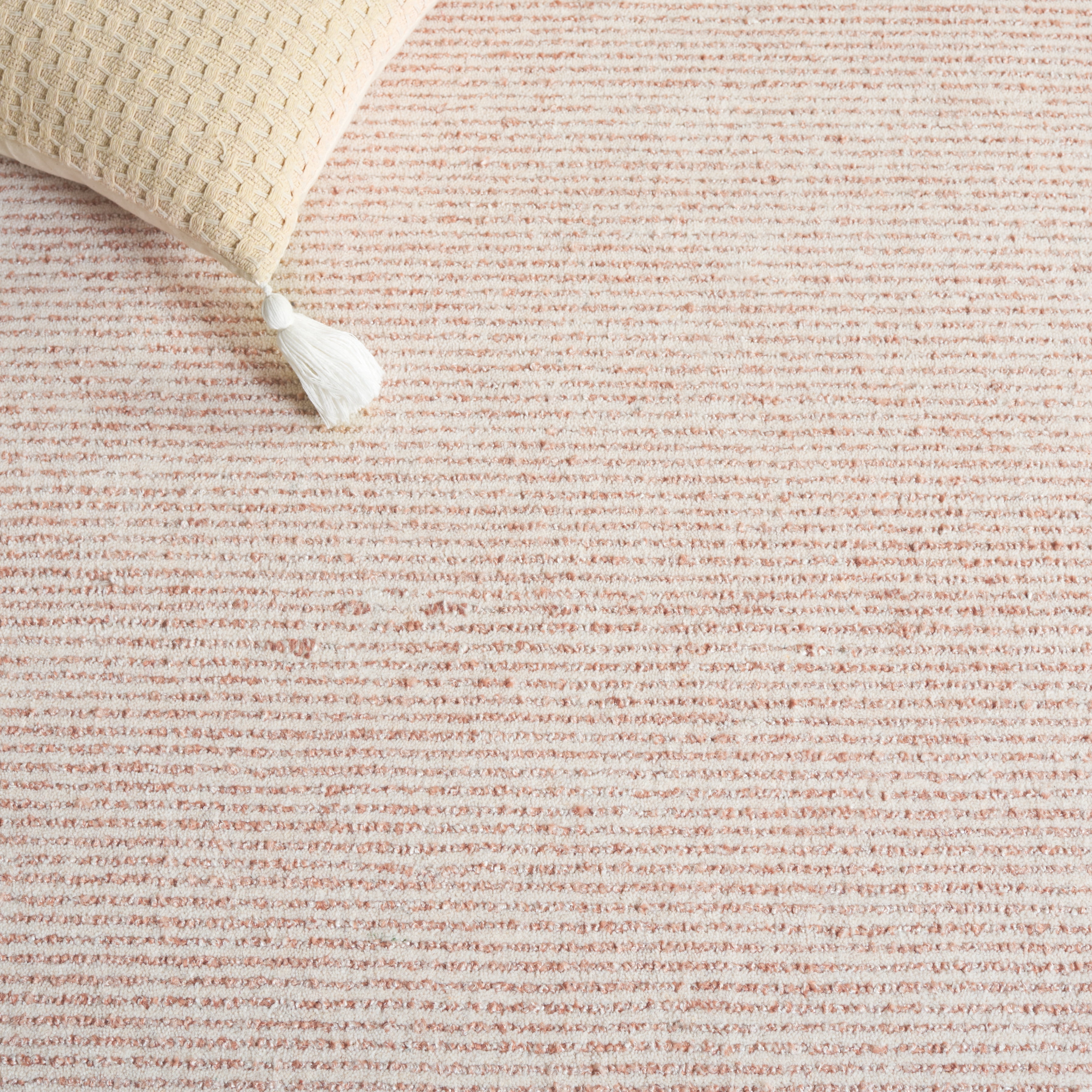 SAFAVIEH Abstract Rumen Solid Color Area Rug, Ivory/Beige, 5' x 8'