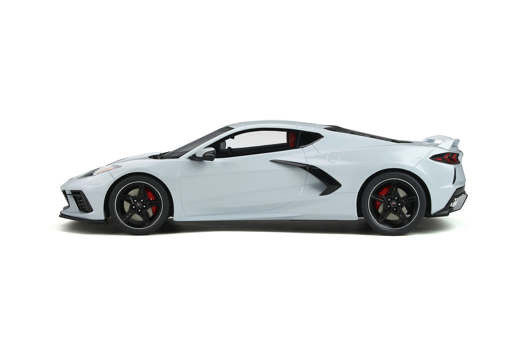 2020 Chevy Corvette C8, Ceramic Gray Metallic - GT Spirit GT835 