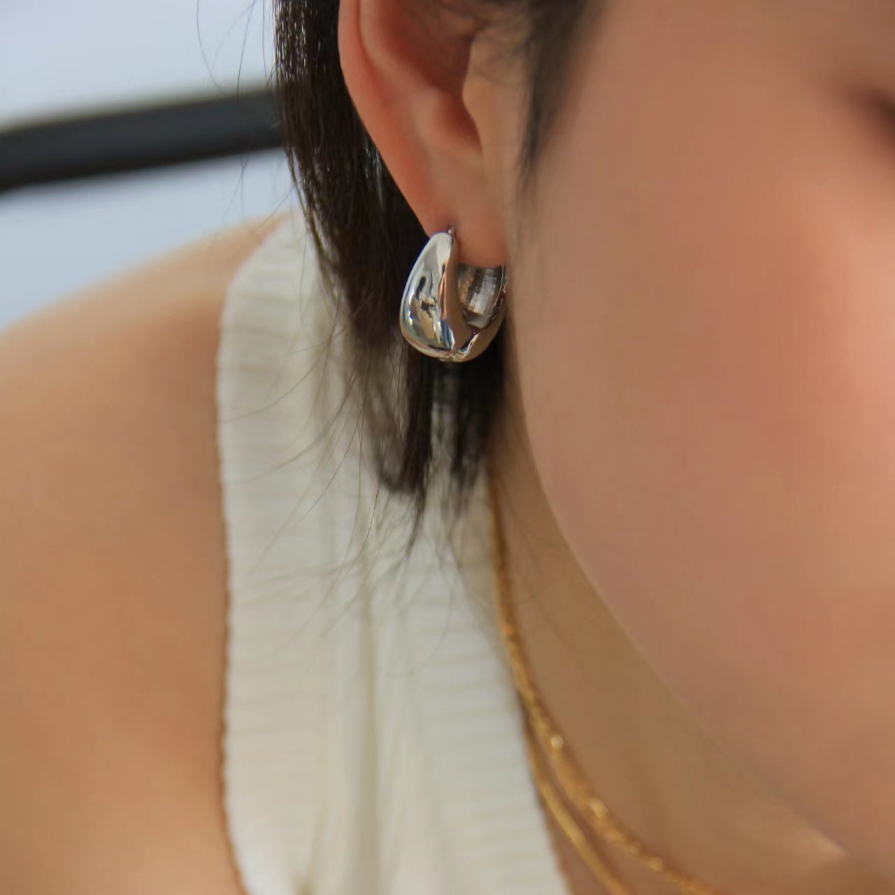 Gold and Silver Large Chunky Hoop Earrings Lightweight Huggie Big Earring Hoops for Women