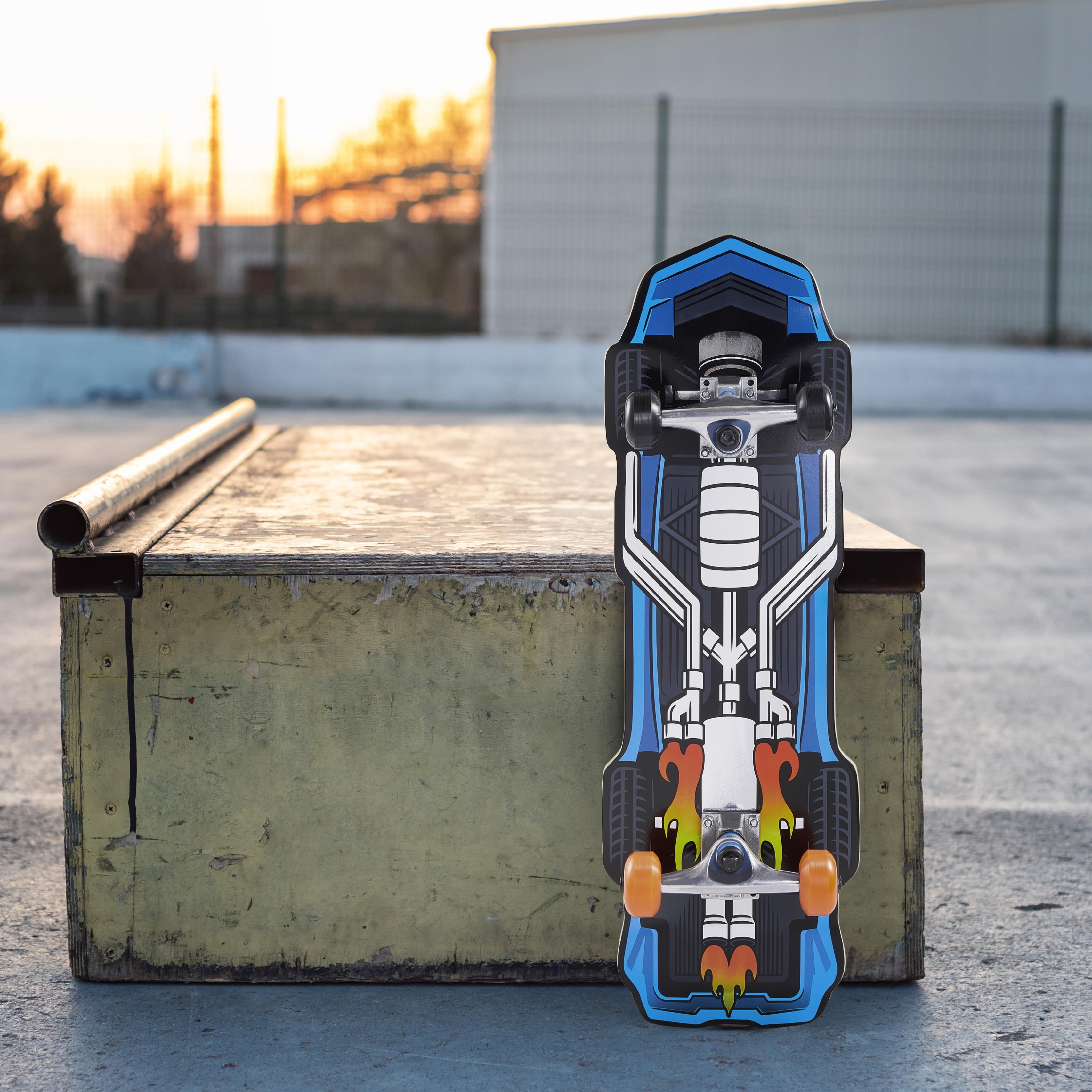 Voyager Ice Cream Cruiser Skateboard for Beginners with 5
