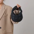 thumbnail image 3 of Mini bolsos plisados con diseño de nube para mujer, bolso informal acolchado de nailon, bolso para teléfono, bolso de diseñador de lujo, bolso para mujer, 3 of 5
