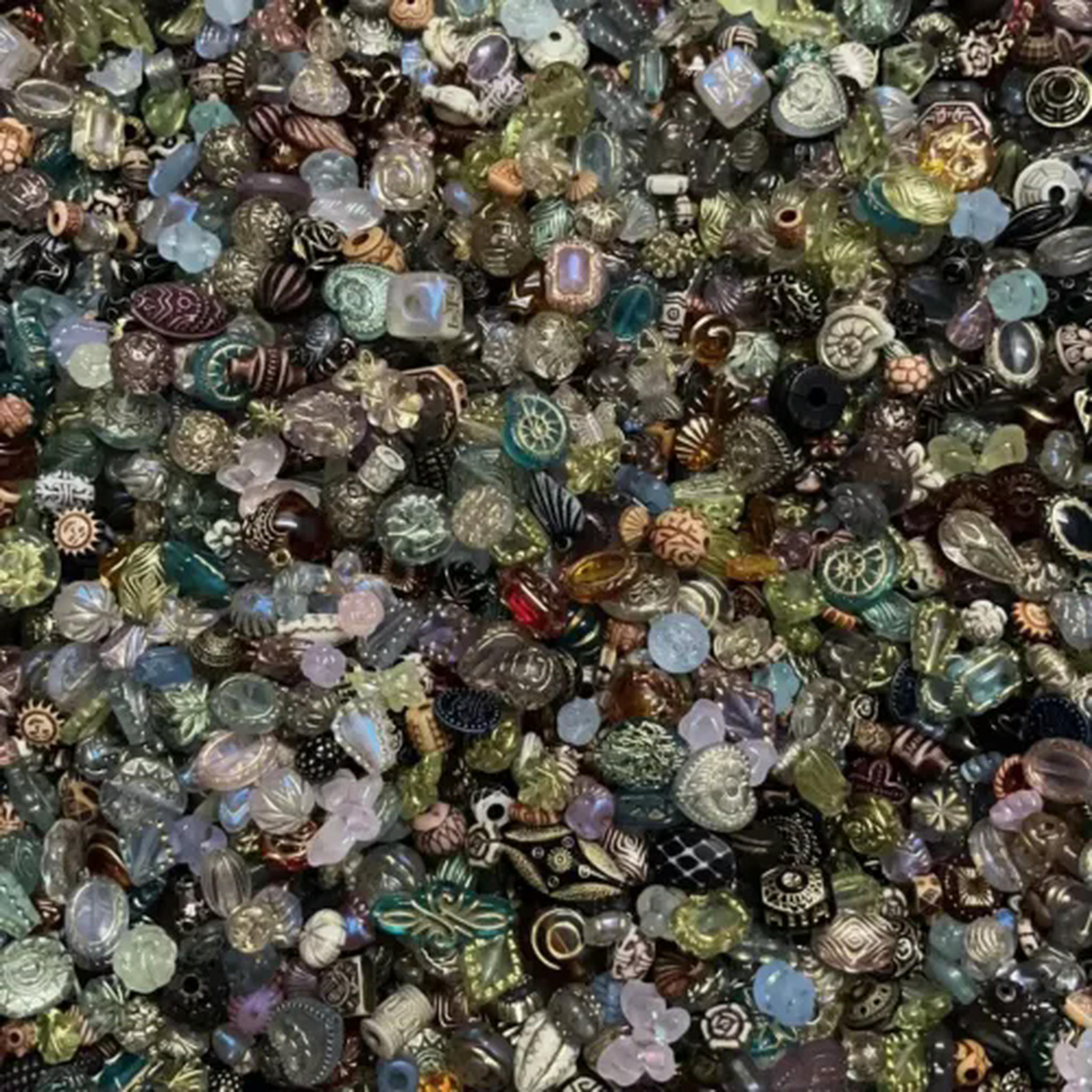 EOEMY Vintage Now Bulk Jewelry Bead Lot 130Pc All Brand New Untested 200+Mix And Match
