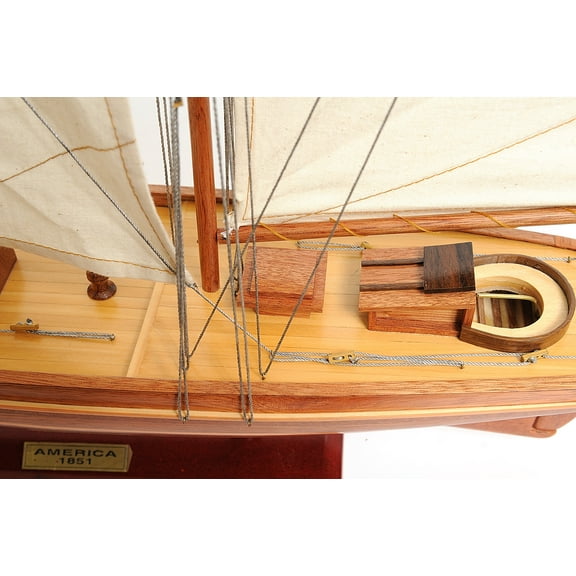 America Yacht Model Display