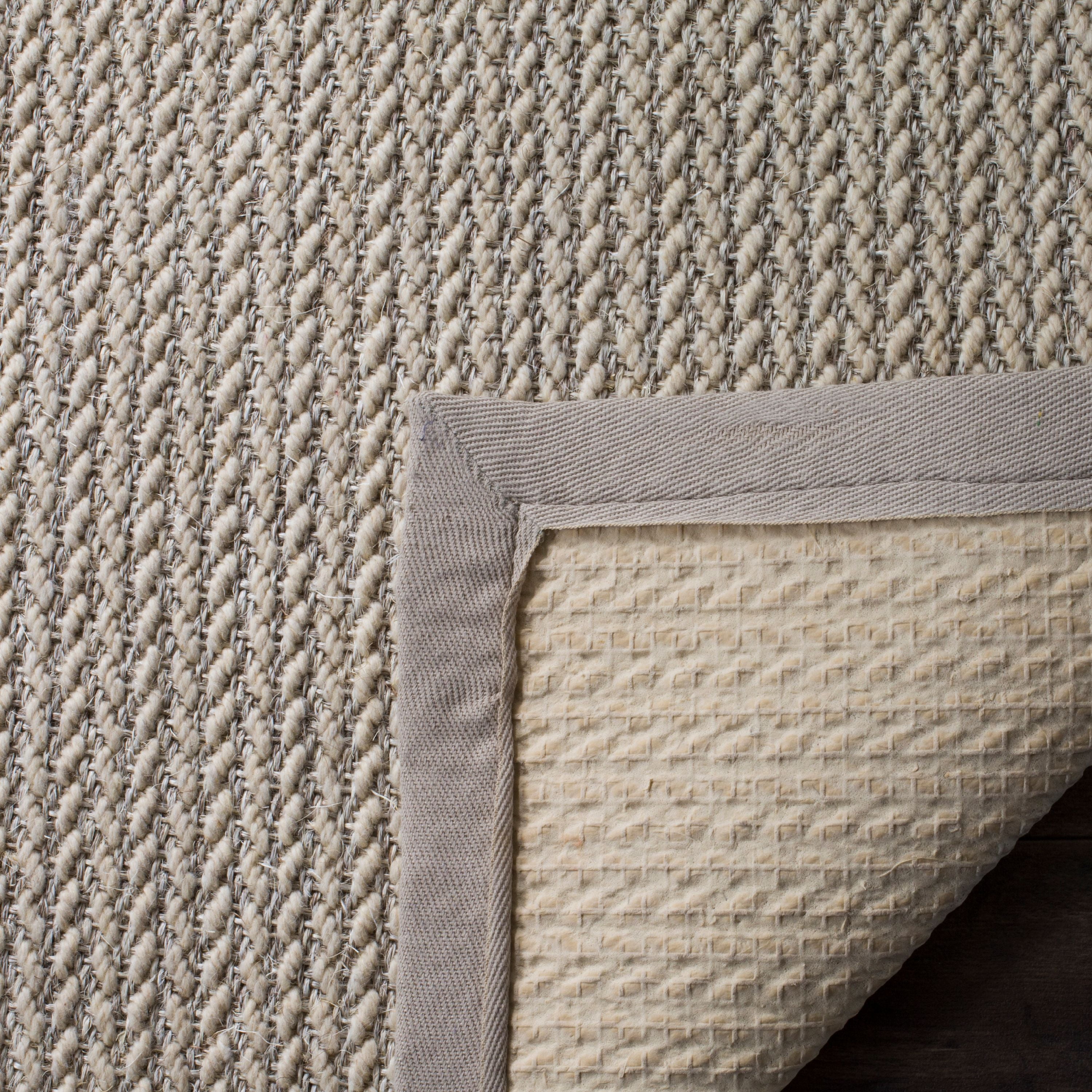 SAFAVIEH Natural Fiber Rosheen Braided Area Rug, Light Grey, 6' x 6' Square