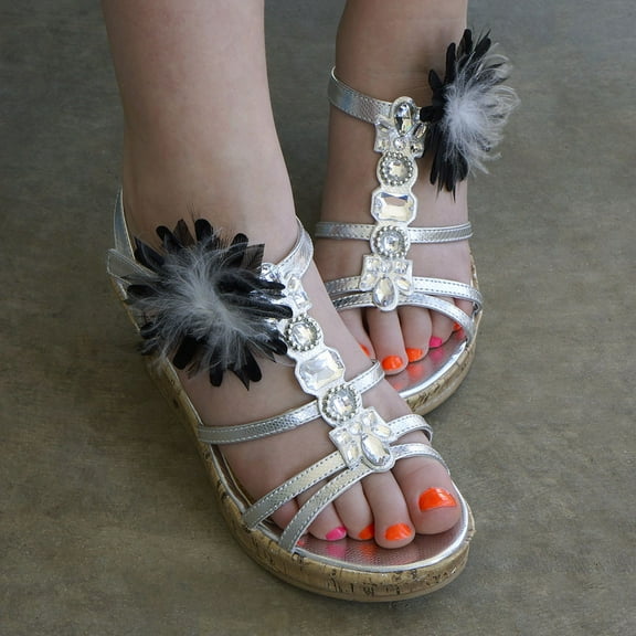 Zucker Feather Products Feather Shoe Clip w/Marabou-Hackle-Felt - 2.75" - 2 pcs - White/Black