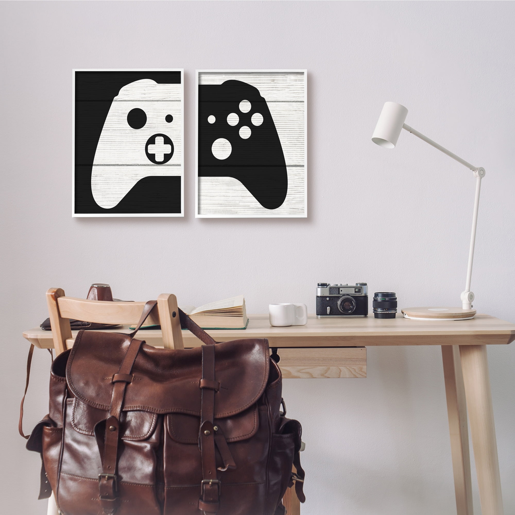 Stupell Industries Gaming Controller Monochromatic Grain Pattern Illustration, 11 x 14, Design by Daphne Polselli