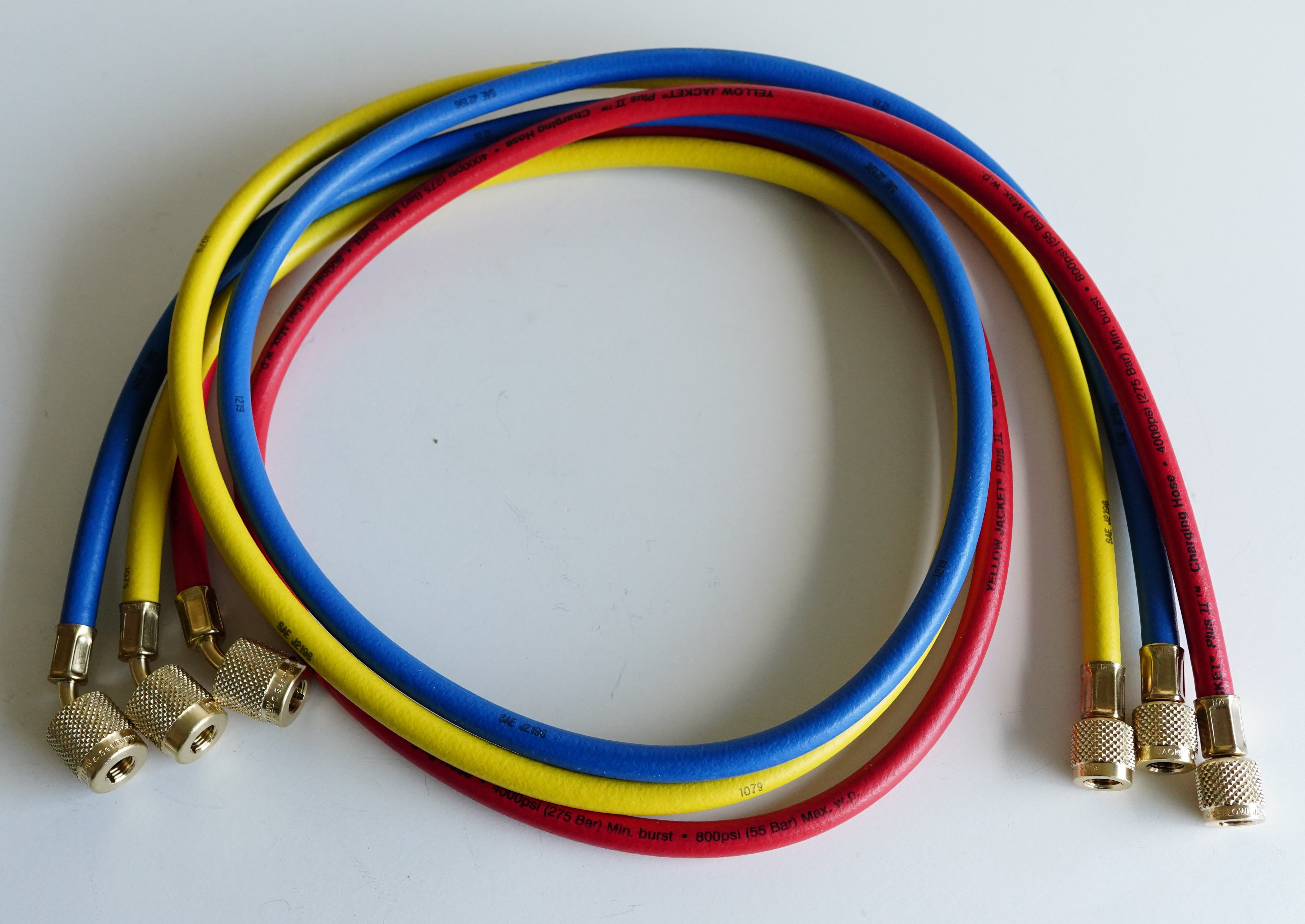 Yellow Jacket Hose, 26 in L,Blue/Red/Yellow,800 psi 22985