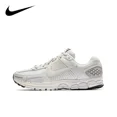 thumbnail image 3 of Nike Air Zoom Vomero 5 Blanco/Gris/Claro para hombre y mujer Zapatillas de deporte clásicas informales para caminar, correr, estilo retro, 3 of 5