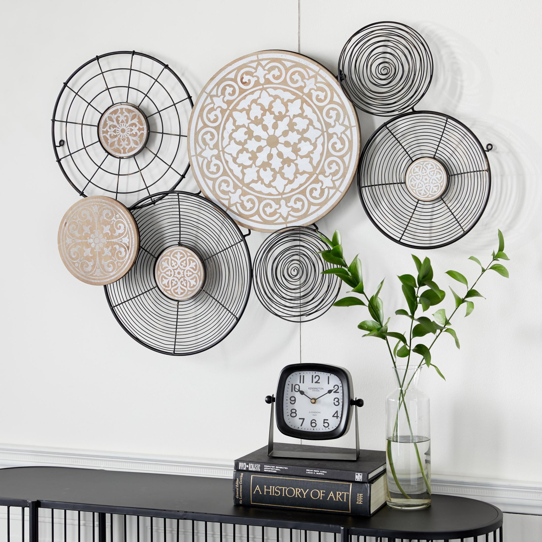 DecMode Black Metal Floral Wire Plate Wall Decor with Brown and White Scrolls
