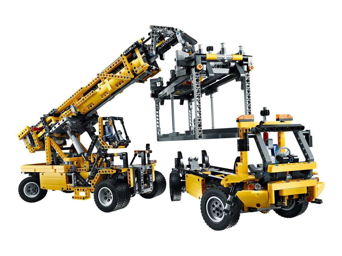 LEGO Technic 42009 - Mobile Crane MK II - image 4 of 7