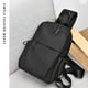 thumbnail image 5 of Riñonera impermeable para hombre | Elegante mochila bandolera pequeña | Bolsa de viaje ligera de poliéster | Correa ajustable izquierda-derecha | Mochila informal para exteriores para hombre, 5 of 8