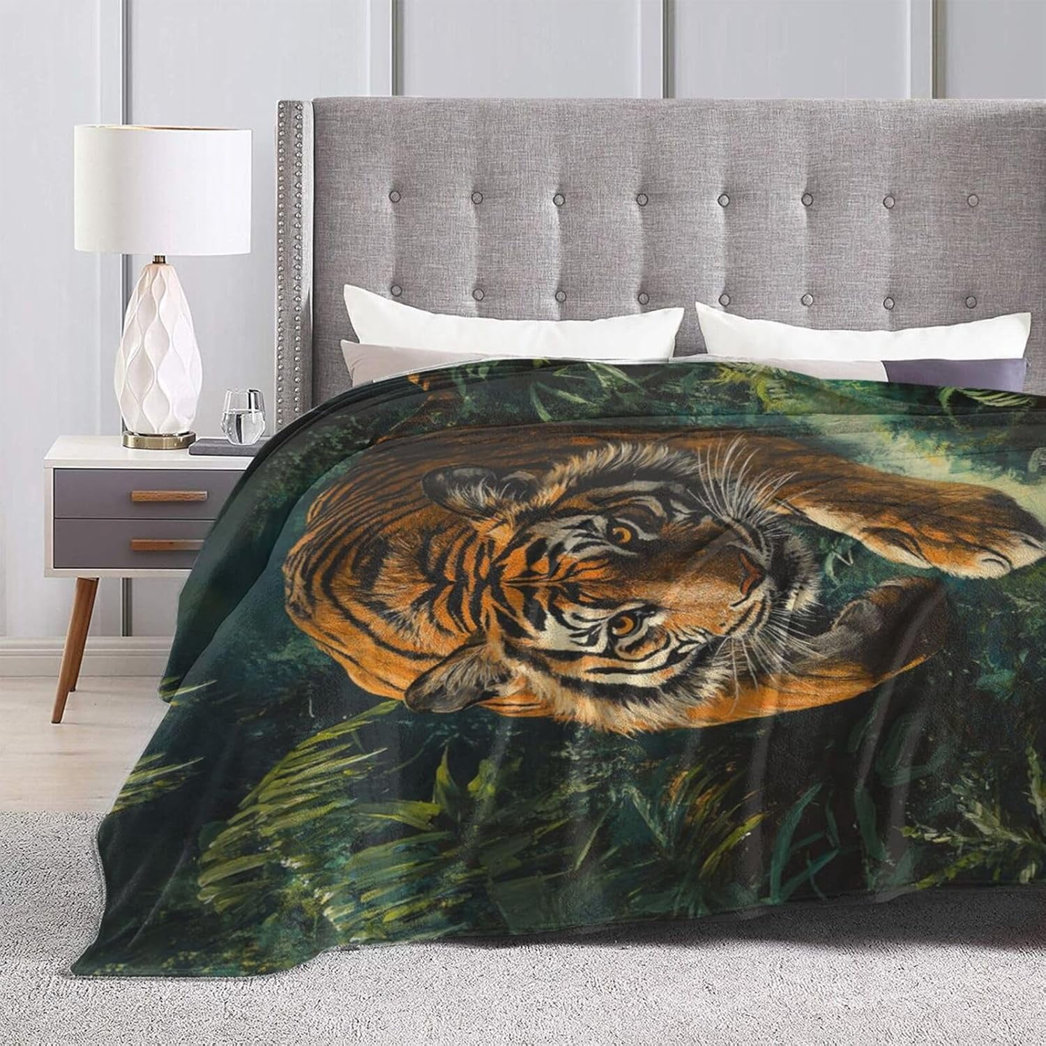 Tiger Blanket Soft Warm Tiger Fleece Plush Throw Blanket Tiger Gifts for Tiger Lover Cozy Flannel Bedding Stuff Wildlife Animal Decor Blanket for Girls Boys Kids Adults Women Bed Travel 60"x80"
