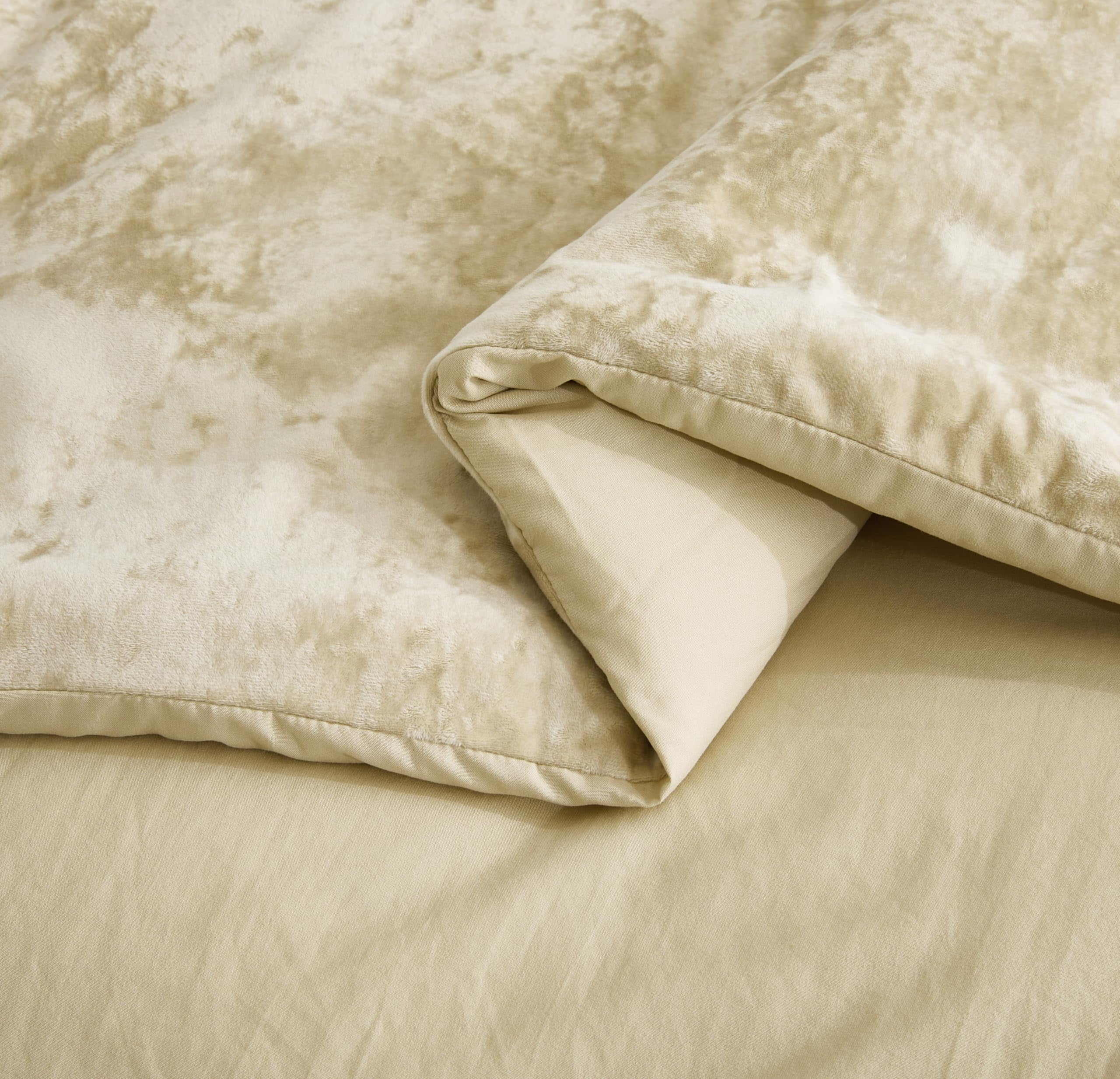 Chezmoi Collection Lux 3-Piece Beige Velvet Comforter Set King Size, All Season Lush Plush Velvet Bedding Set with Soft Washed Microfiber Reverse