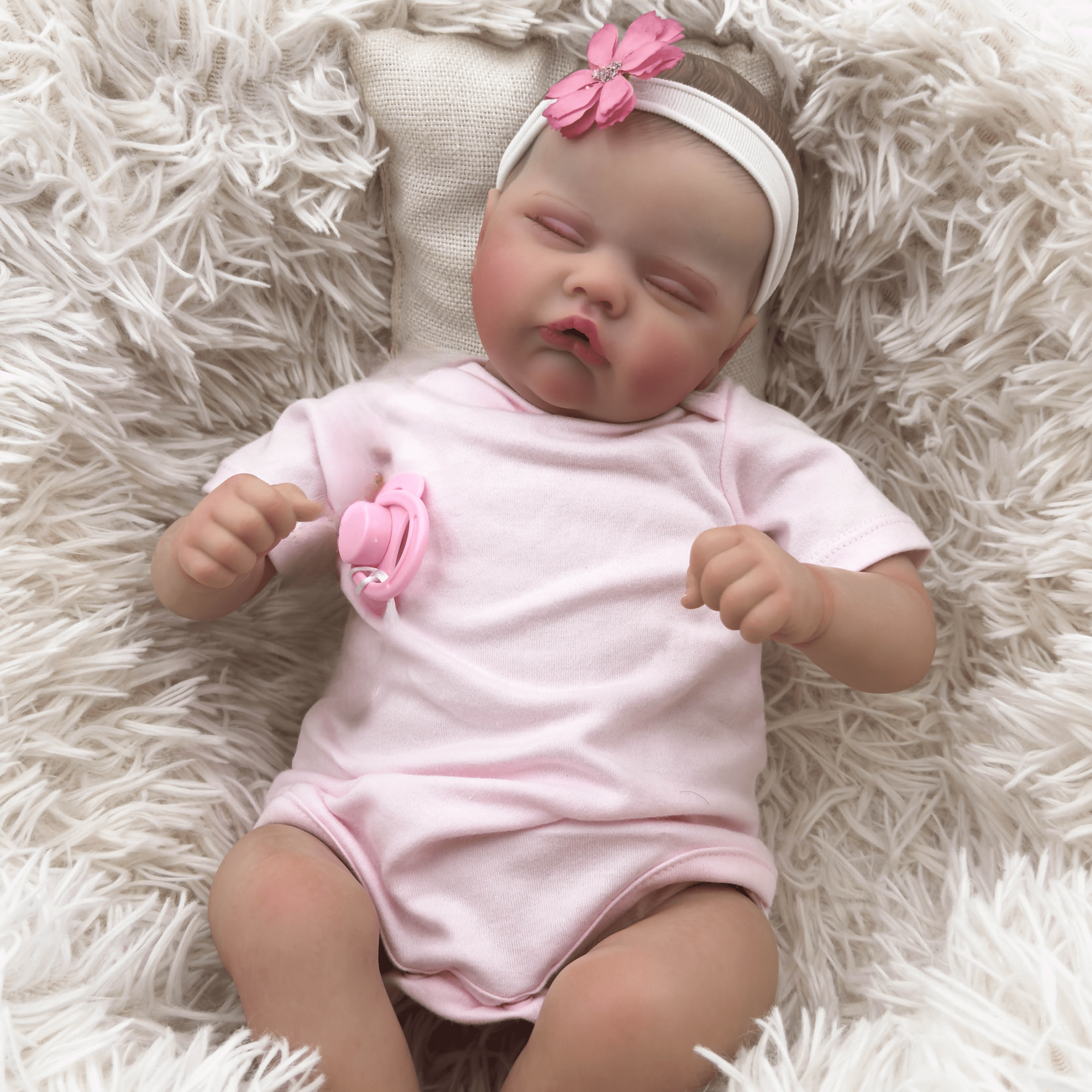 iCradle Adorable Cuddly 18 Inches Lifelike Reborn Baby Dolls Girl Sleeping Newborn Babies Cloth Body Painted Hair Doll Toys for Age 3+