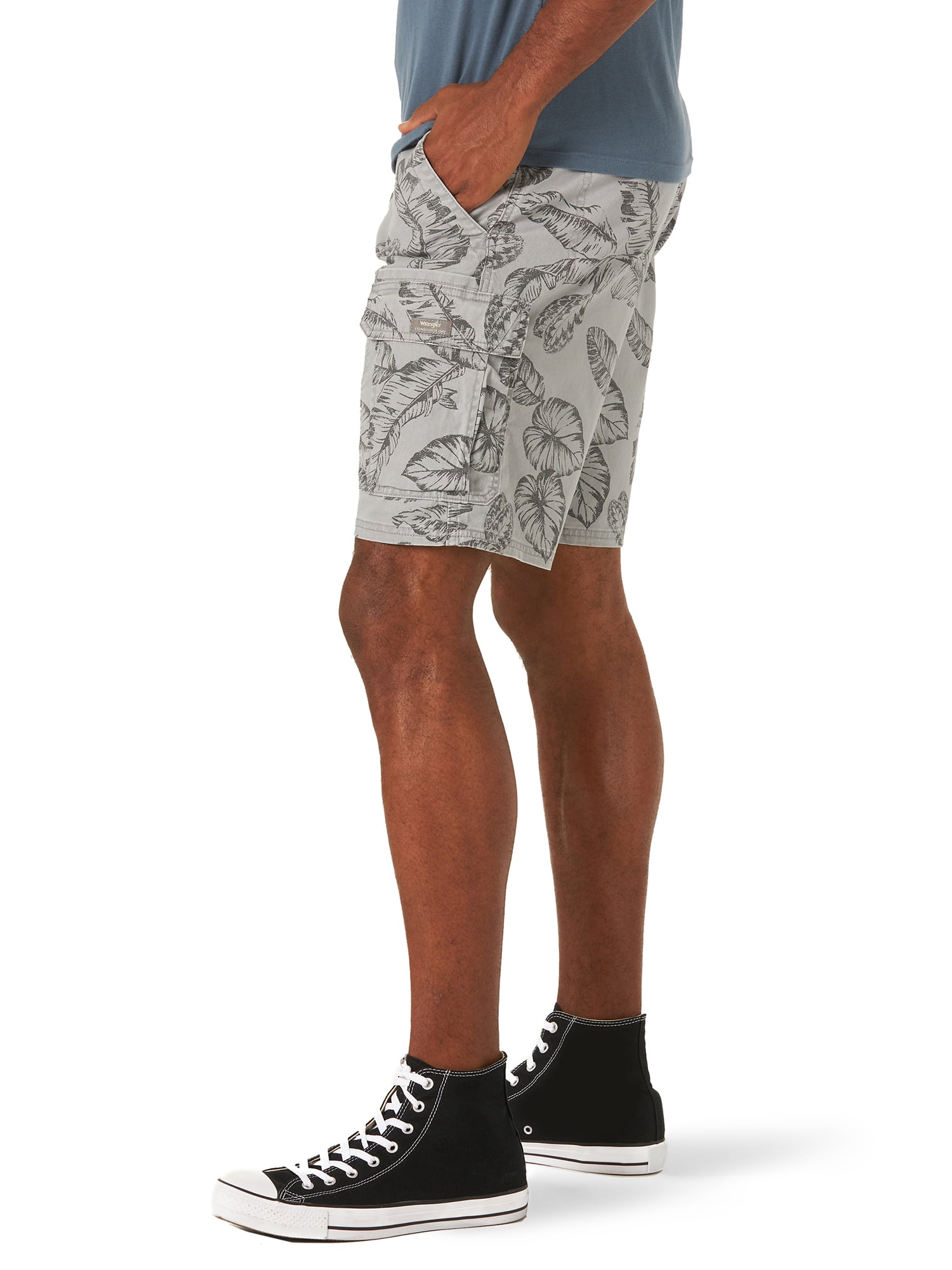 Wrangler Men's 10" Relaxed Fit Cargo Shorts with Stretch