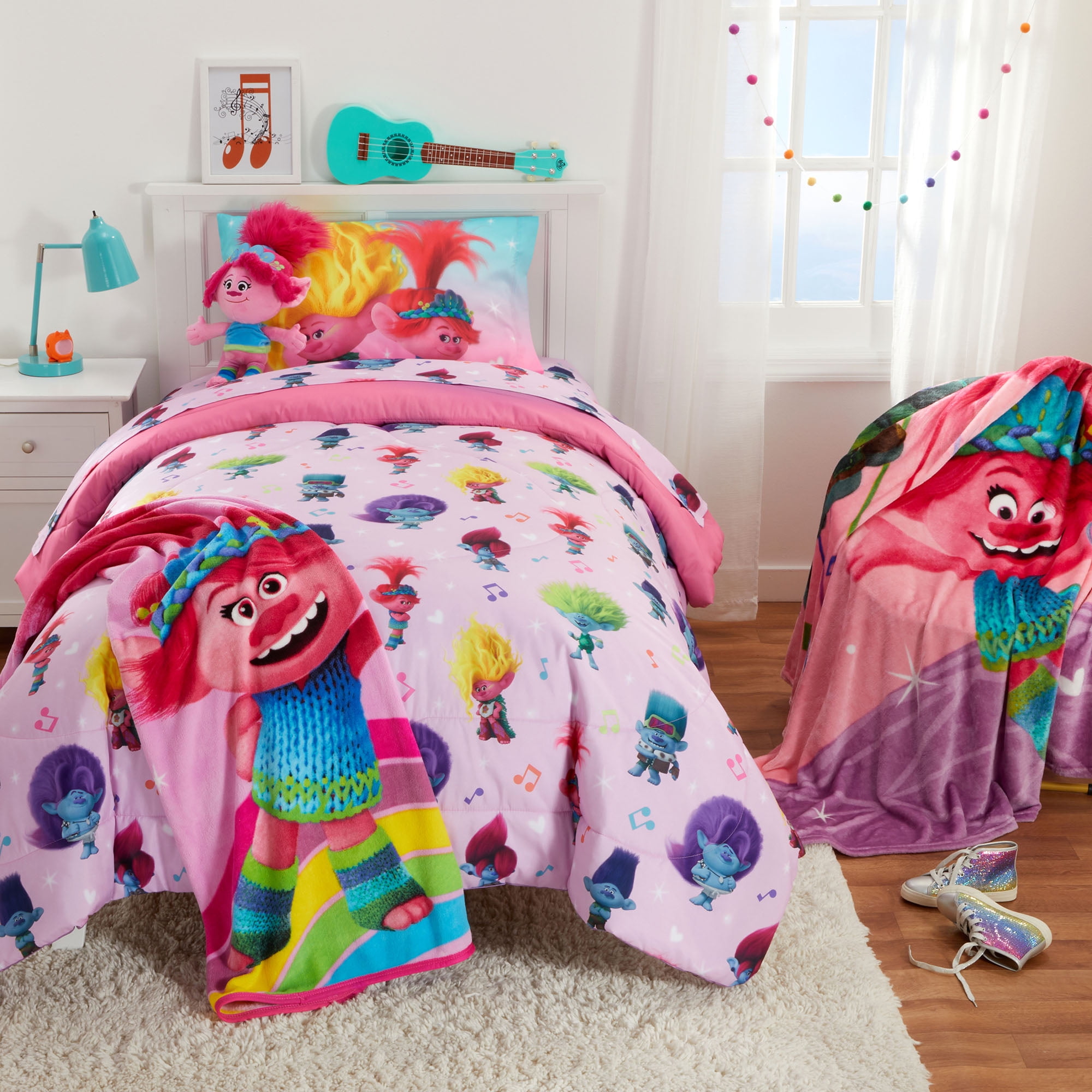 Trolls Kids Twin Bed in a Bag, Comforter and Sheets, DreamWorks