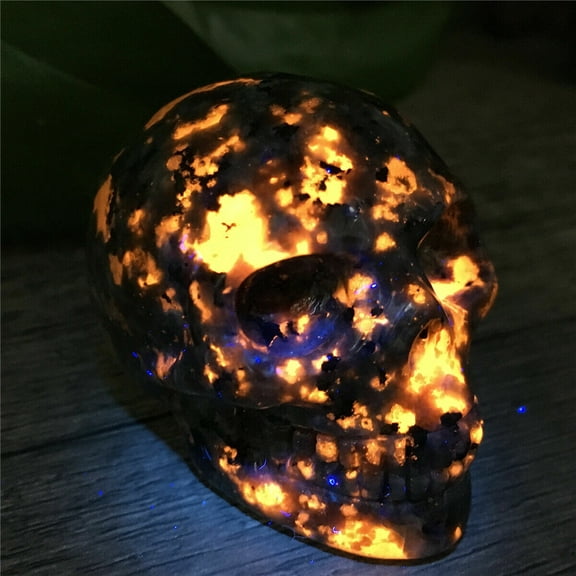 Halloween Flame Skull Stone Quartz Natural Crystal Carved Decor Specimen Fossil