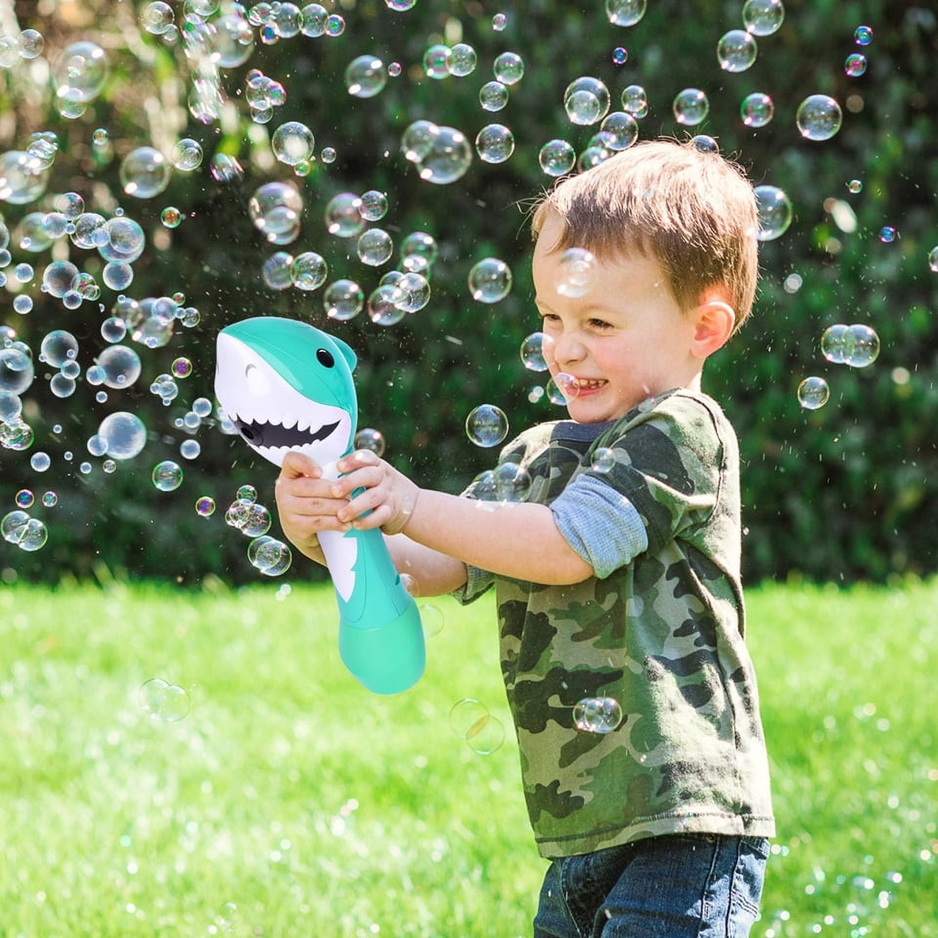 Play Day Shark Bubble Wand with Lights and Sounds, 4oz Solution - Unisex, 2AA Children Ages 3+