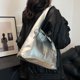 thumbnail image 3 of Bolso Retro Pus La Al Aire Libre, 3 of 9