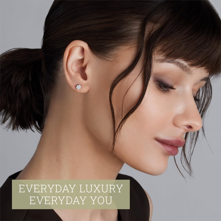 Gilded Lab-Grown Diamond Flower Stud Earrings photo 7