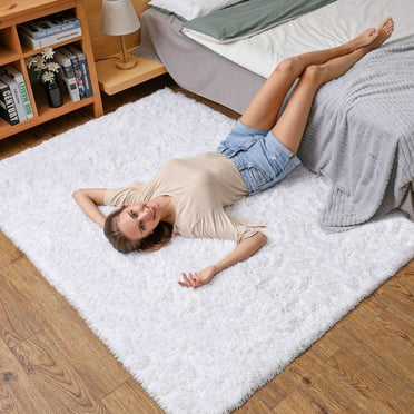 Cshidworld Ultra Soft Rug for Living Room, 4X6 Fluffy Area Rug for Bedroom, Modern Shaggy Carpets Fuzzy Rug for Teens Dorm Bedside Home Decor Aesthetic, Heavy Duty Non Slip, White
