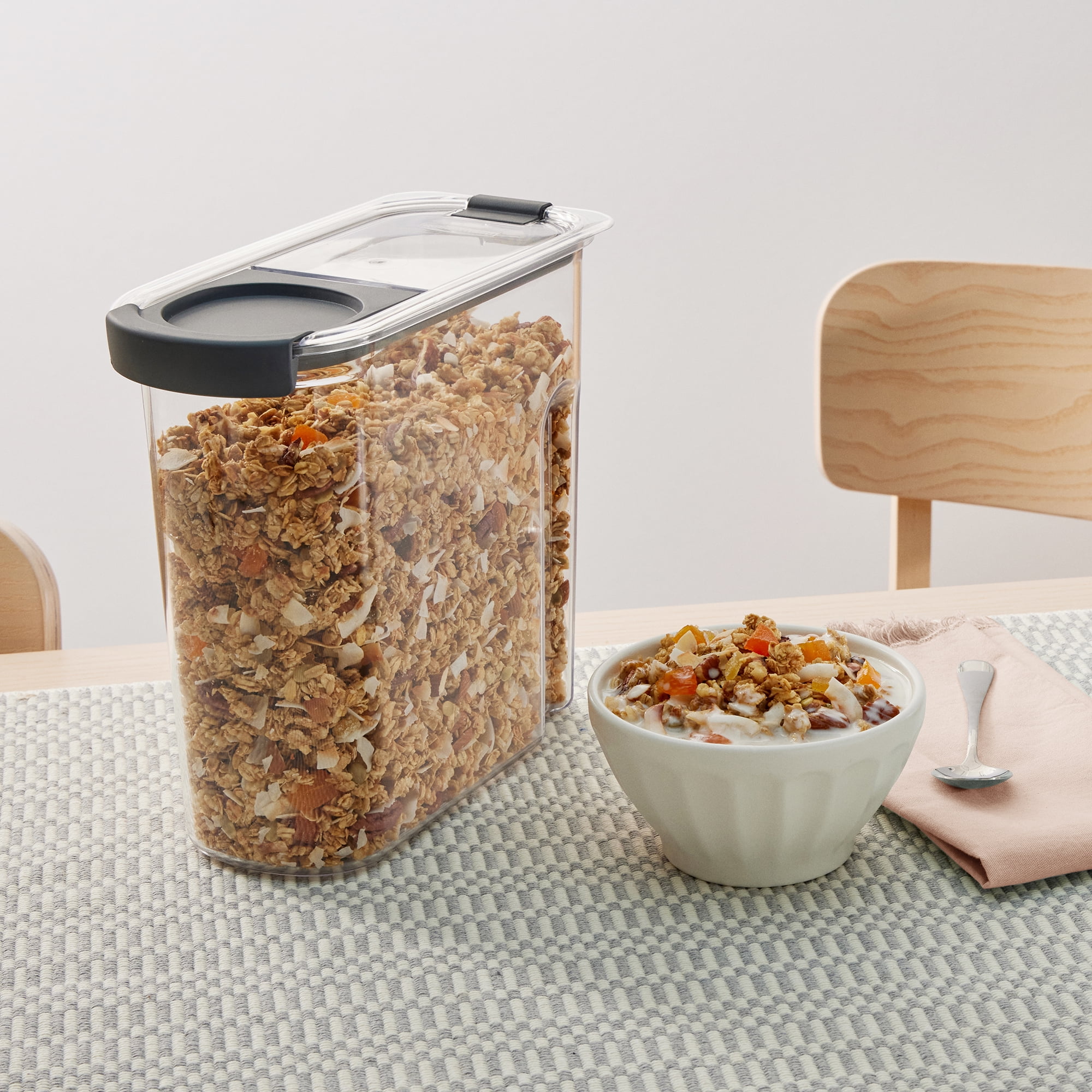 Rubbermaid® Brilliance™ Cereal Keeper Container, 4.5 L - King Soopers