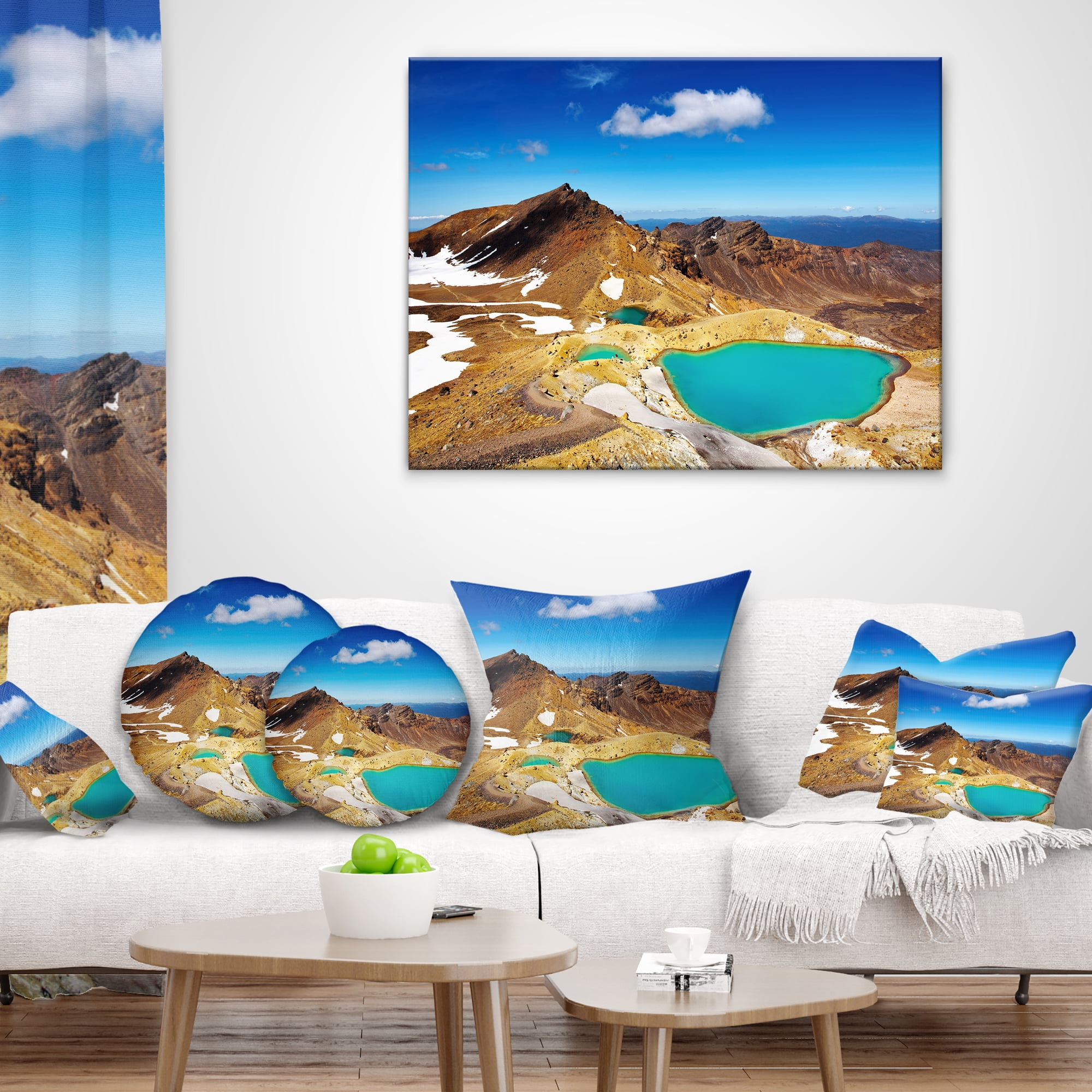 Designart New Zealand Emerald Lakes - Photography Throw Pillow - 16x16