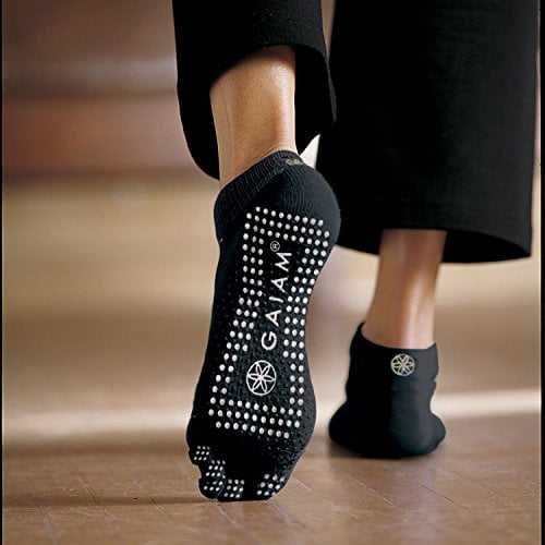 Gaiam 05-52204 Grippy Yoga Socks, Grey, - Walmart.com