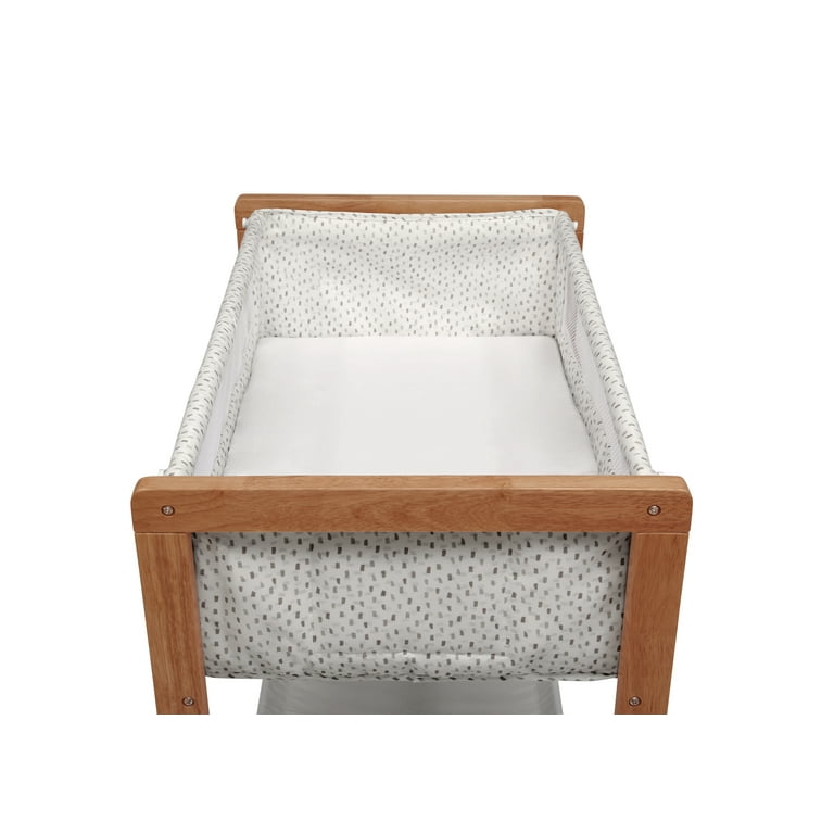 Wood frame on sale bassinet