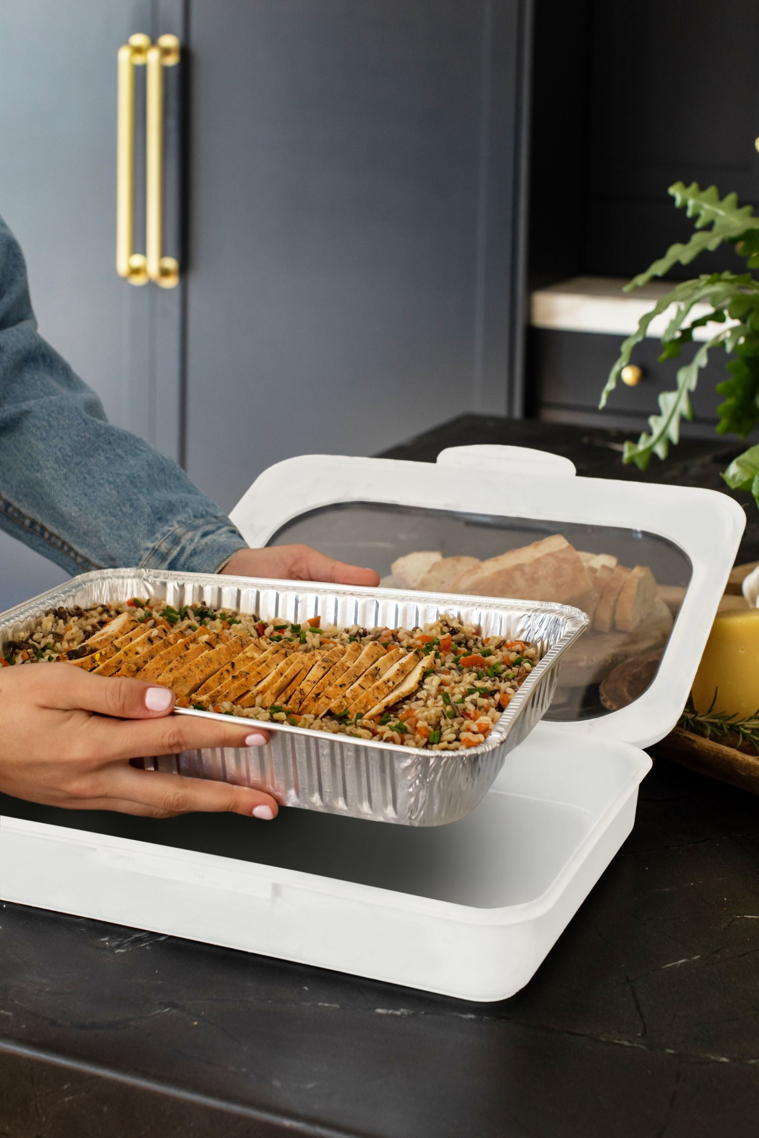 Fancy Panz Plastic 9"x13"x2" White Foil Pan Carrier 1ct