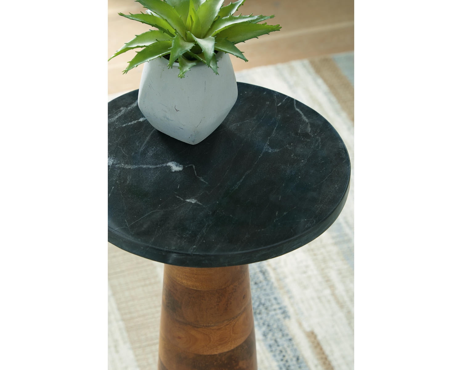 Signature Design by Ashley Quinndon Accent Table, Brown & Black