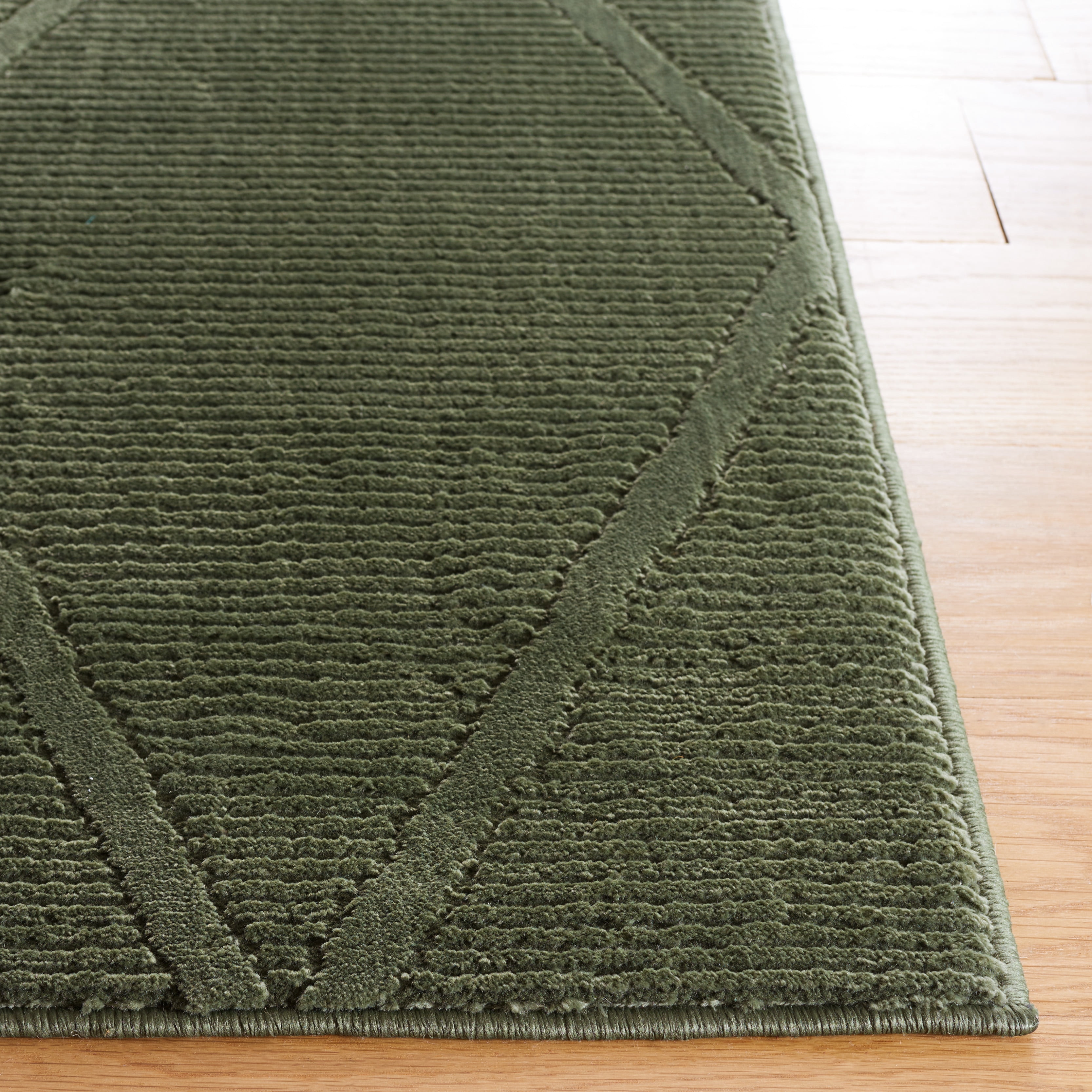 Safavieh Revive Lorrin Diamond Polyester Area Rug, Green, 5'3" x 5'3" Square