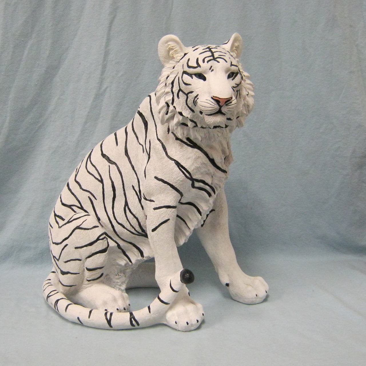 "Ishtar" Large White Tiger Figurine Statue - Walmart.com